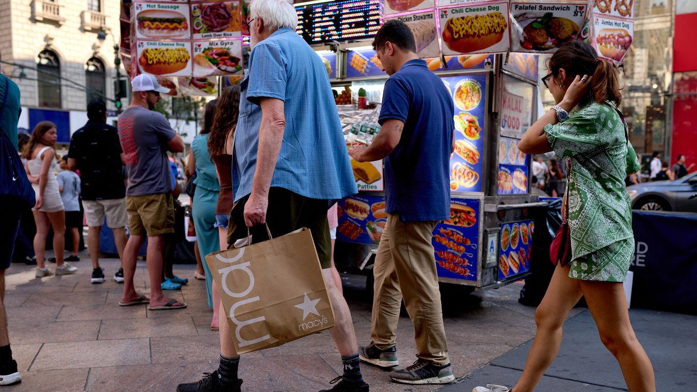 Fed's favorite inflation gauge edges higher in June as tariffs ramp up