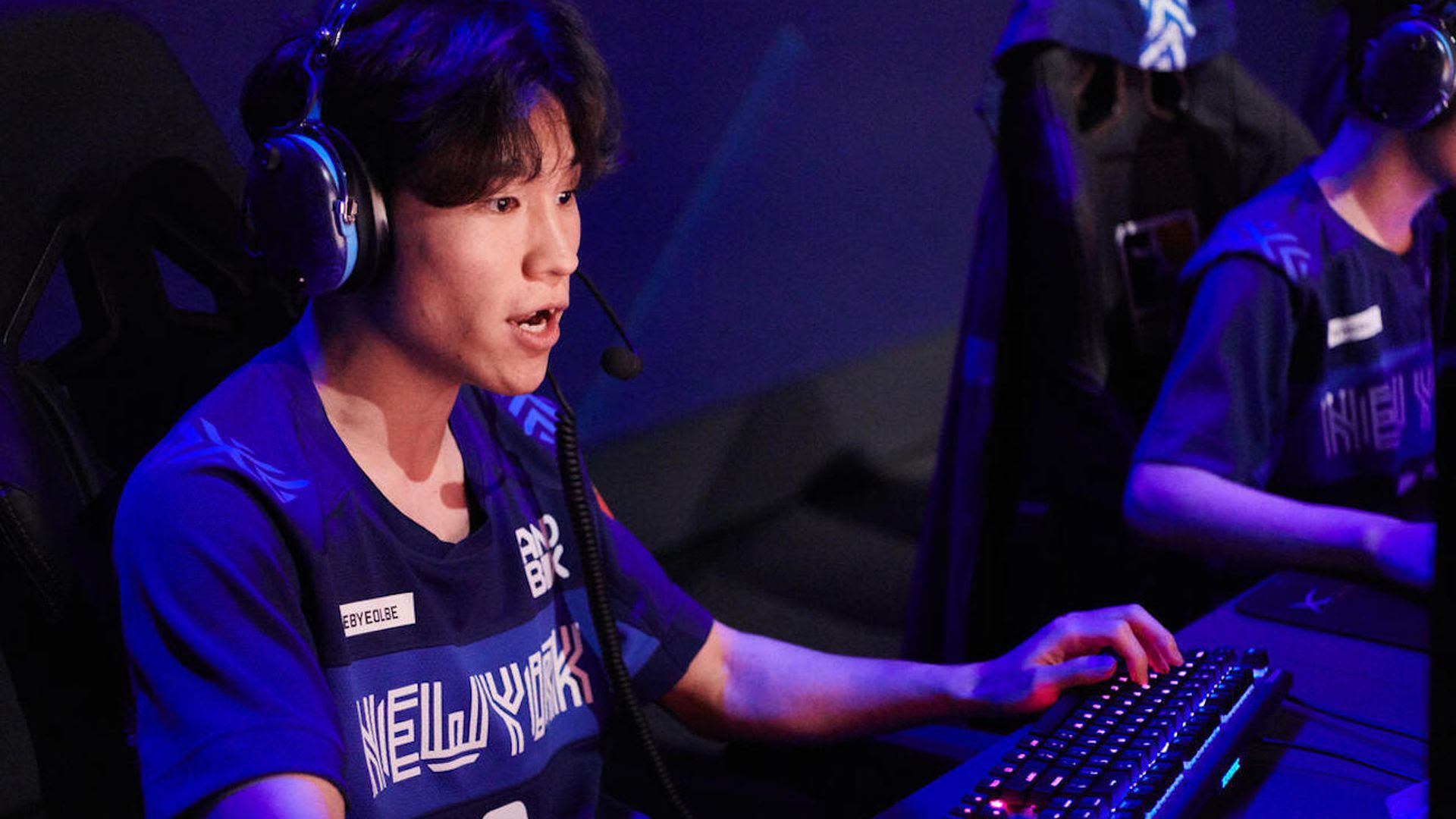 Jong-Ryeol "Saebyeolbe" Park 