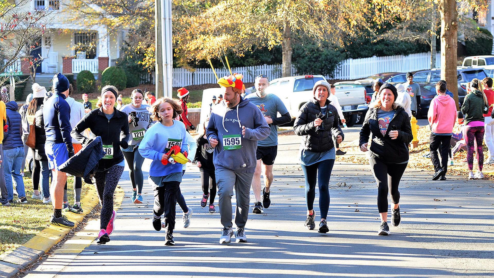 6 turkey trot runs in the Charlotte area on Thanksgiving Day - Axios