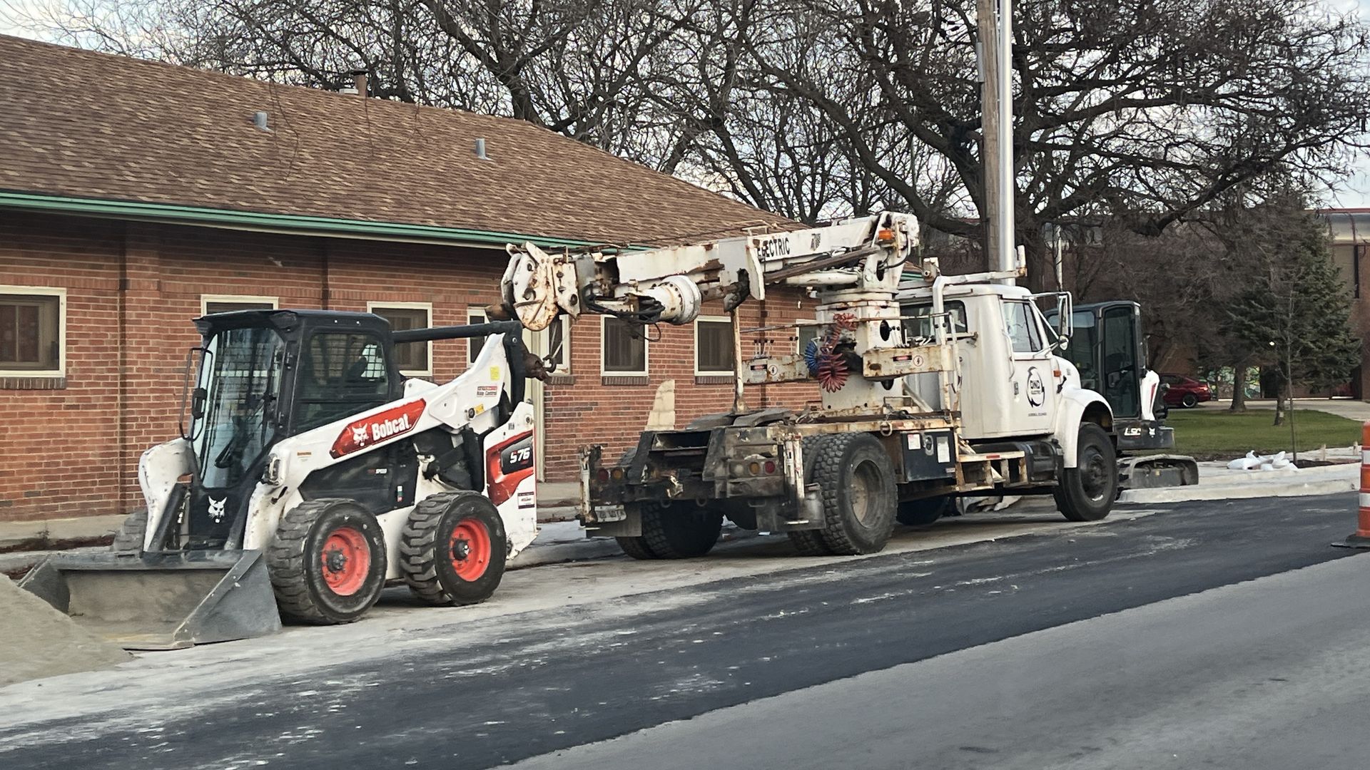 street fixing equipment