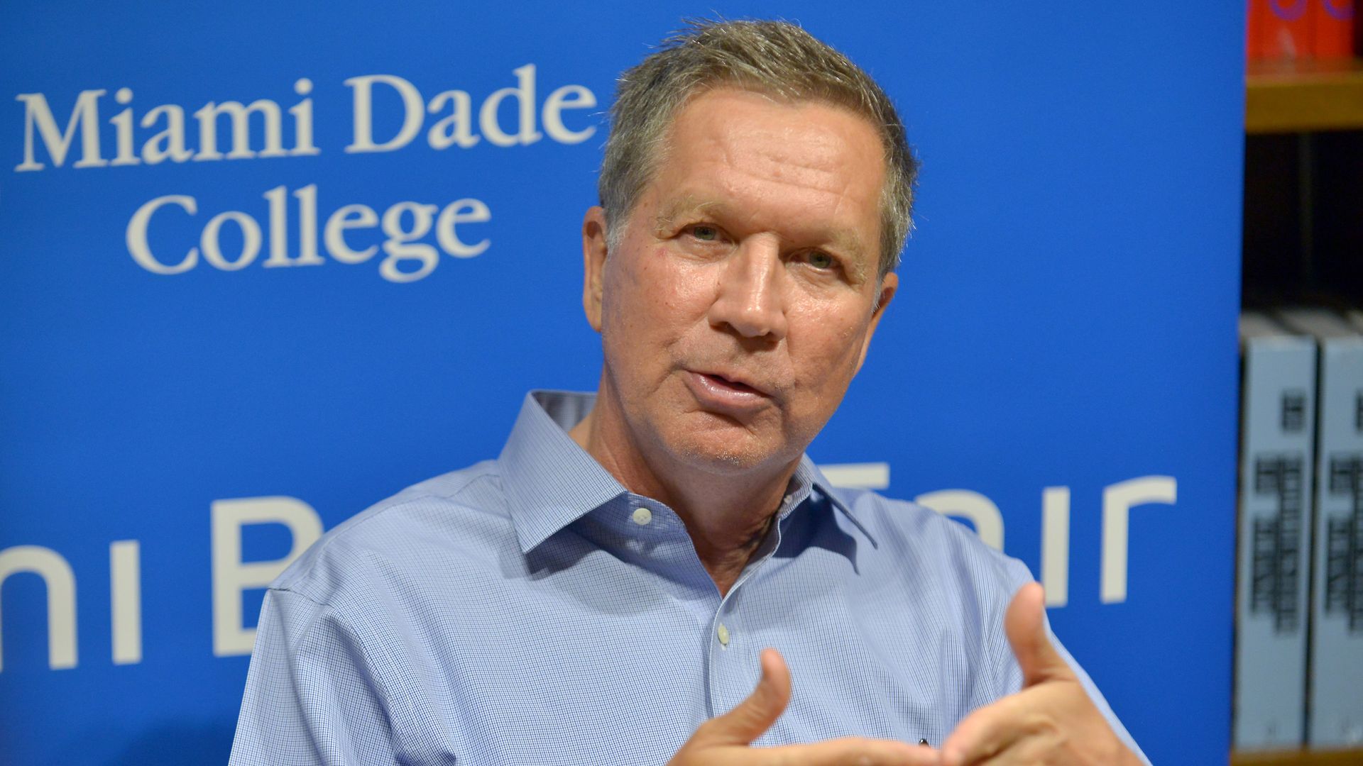 John Kasich speaks at a book signing