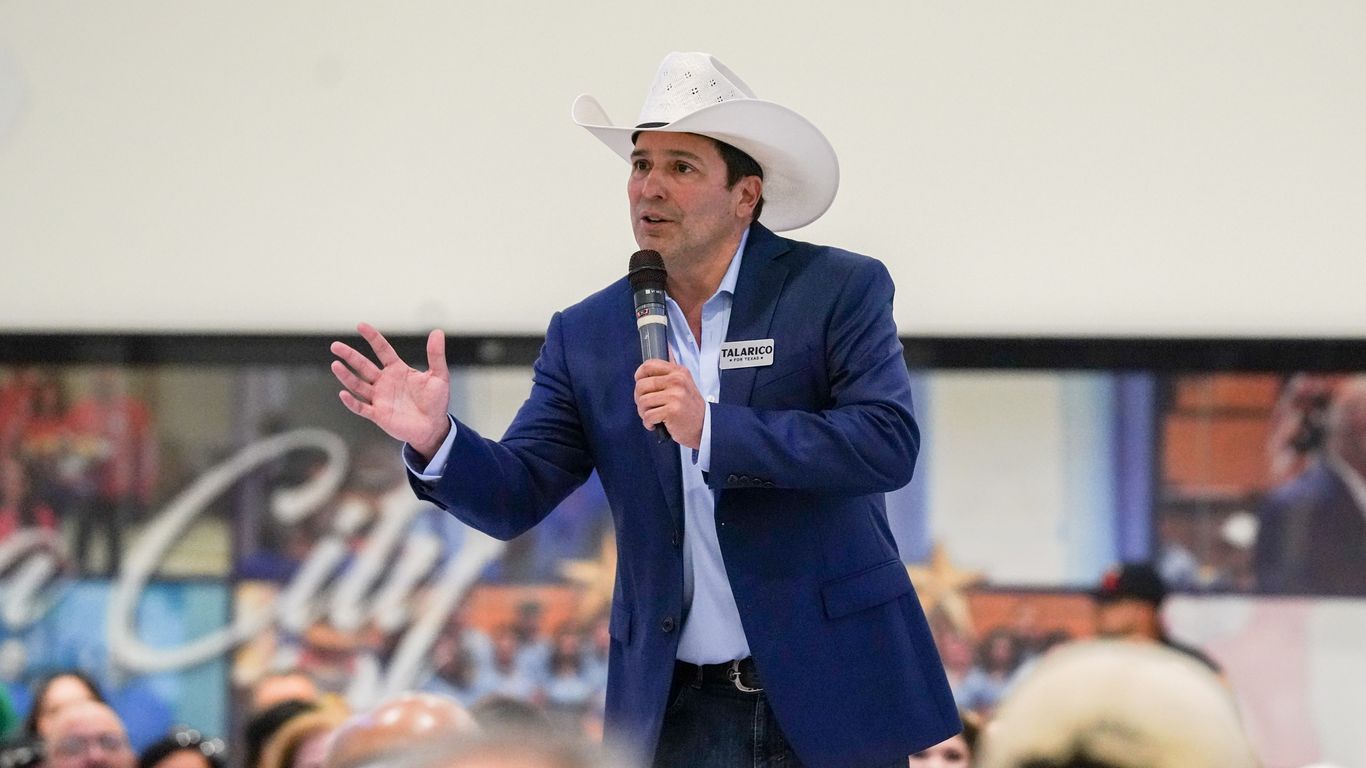 Scoop: Bobby Pulido headlined school benefit with registered sex offender