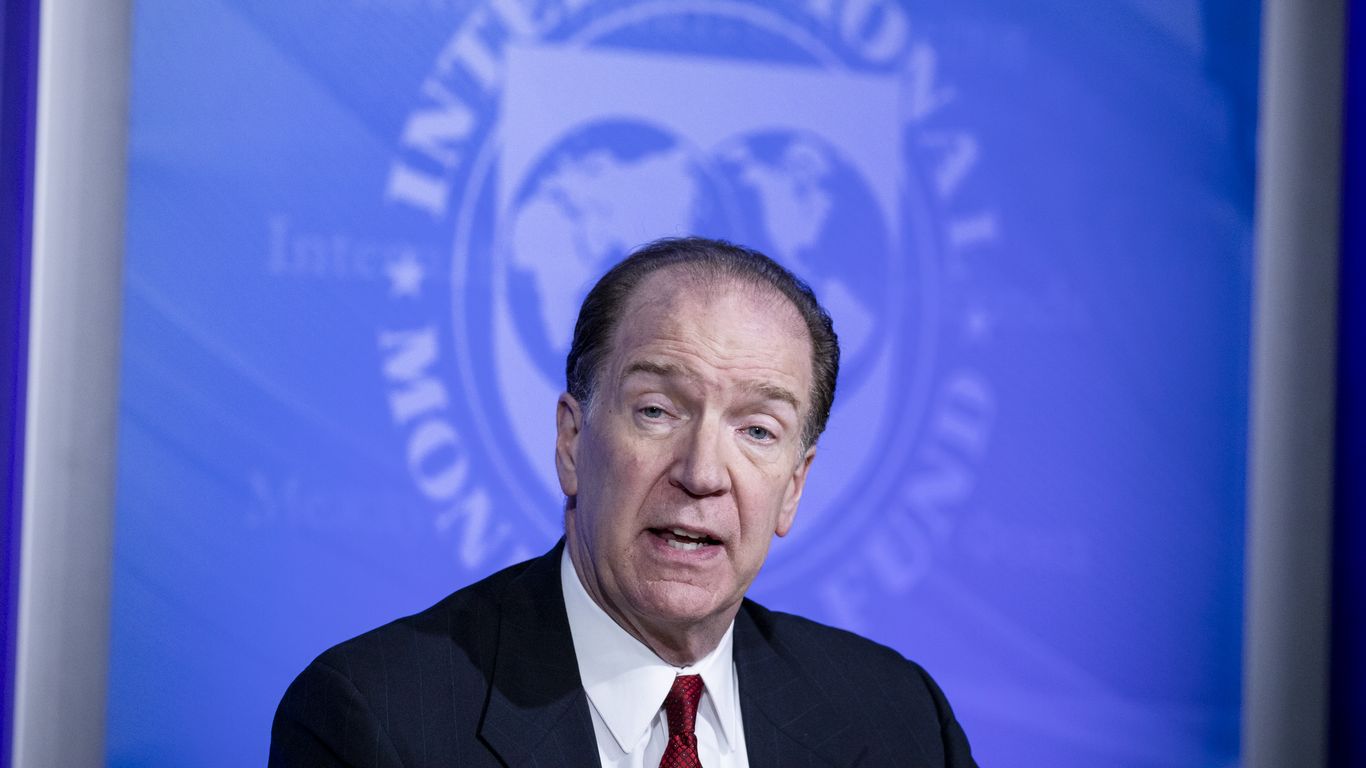 The President of the World Bank warns of the “red alert” for debt