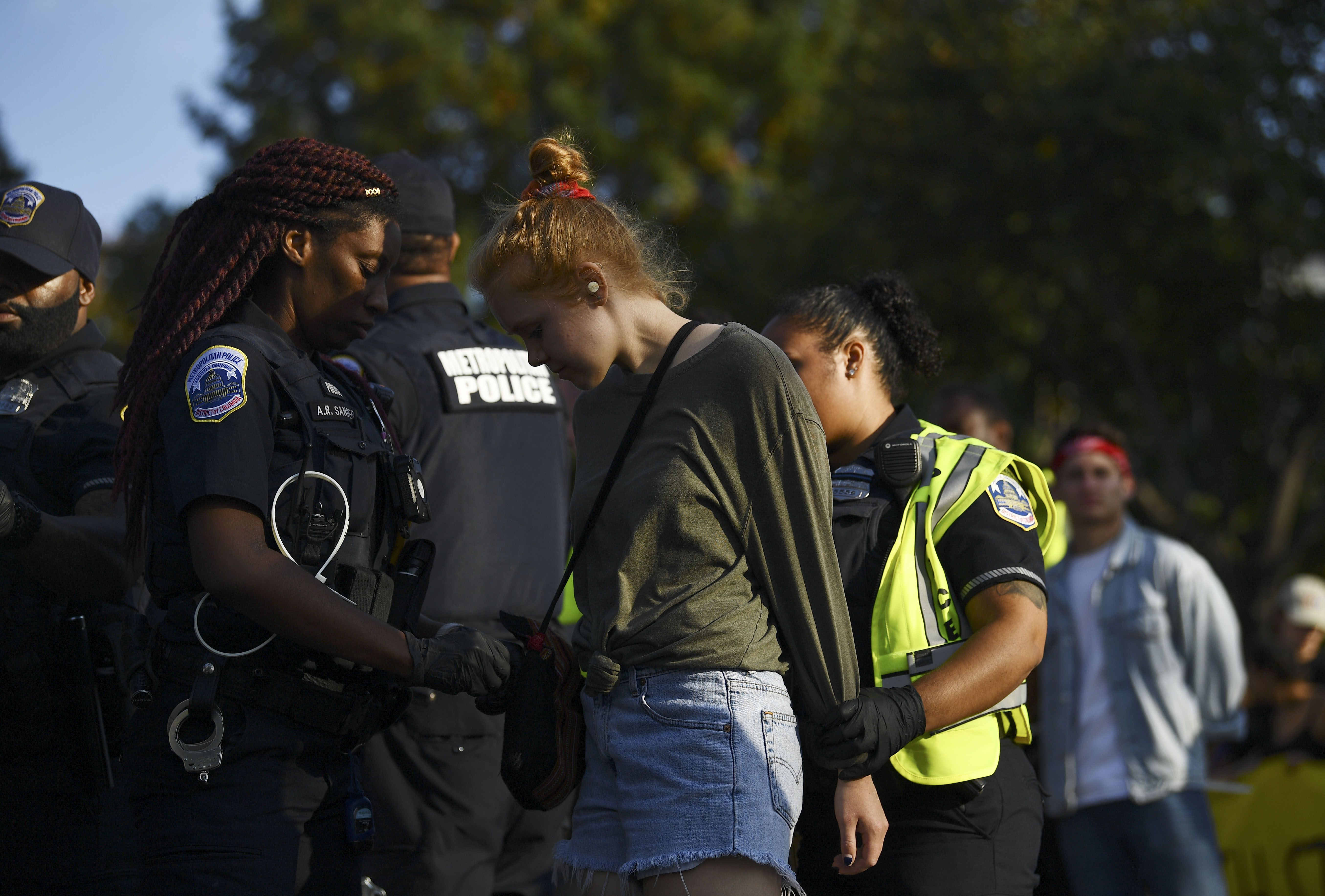 Chat avenue arrest