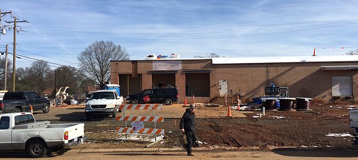 construction-at-queen-park-social-house