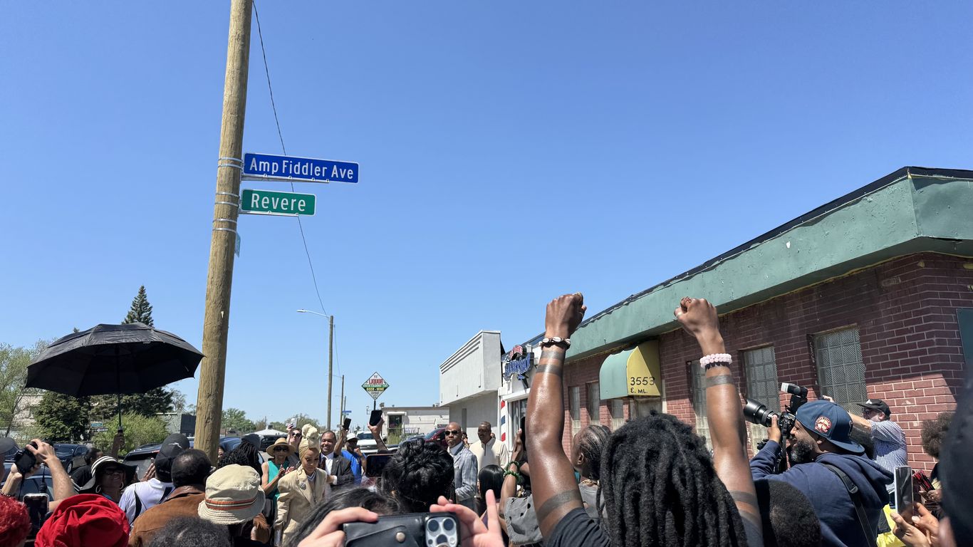 Detroit's cross-genre music icon Amp Fiddler remembered with street ...