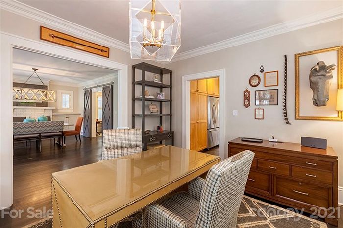 o2338 Greenway Ave office