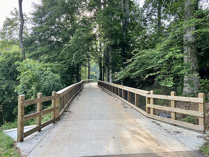 Polk site to the South Carolina state line on the Little Sugar Creek Greenway. Photo: Ashley Mahoney/Axios