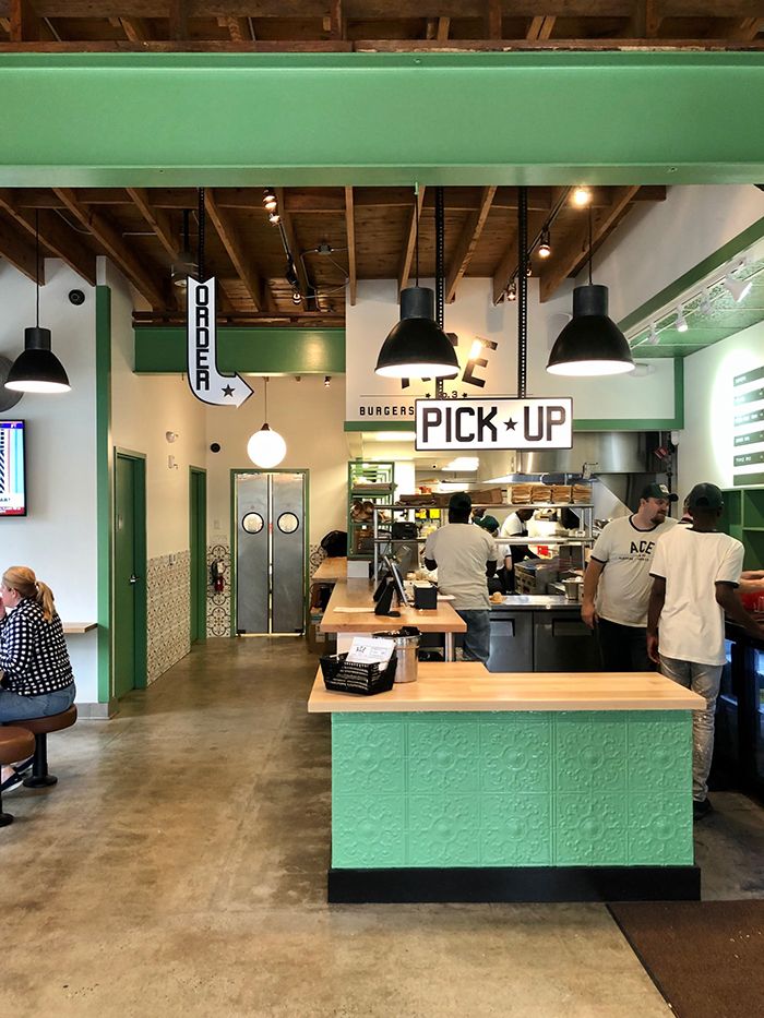 counter at ace no 3 burger