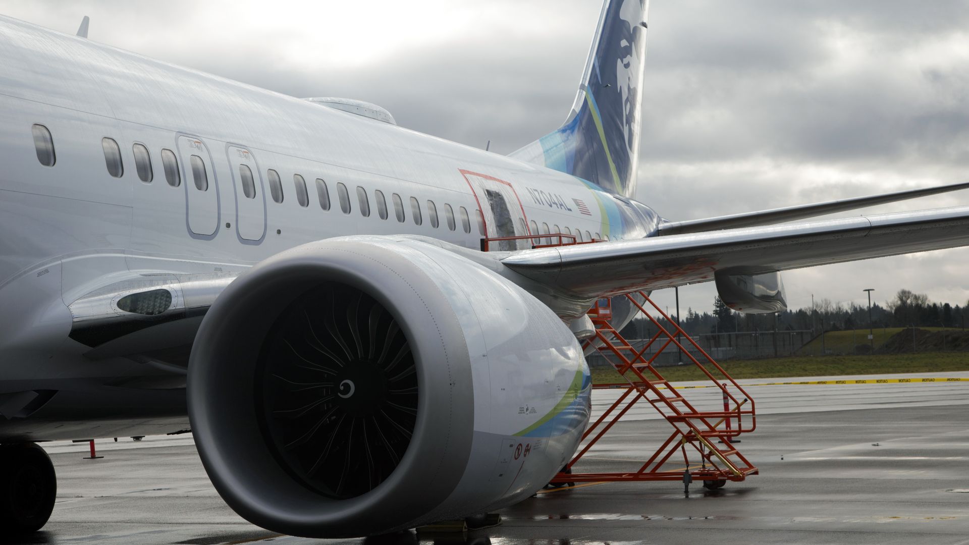 A view of the exterior of the fuselage plug area of a Boeing 737-9 MAX. 