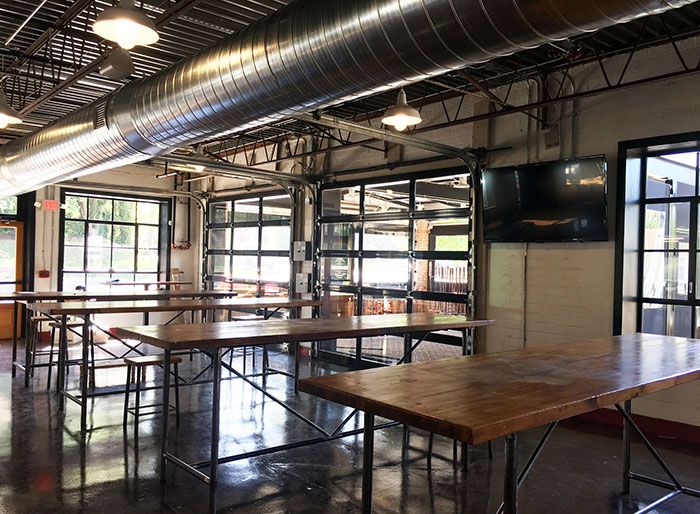 garage-door-patio-at-desano-pizza