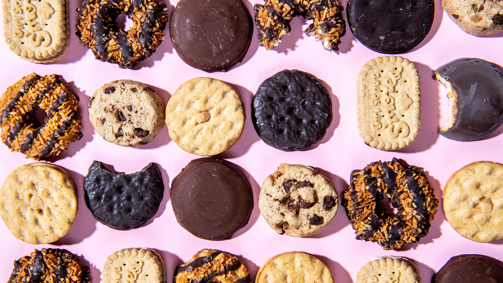 An array of Girl Scouts cookies. Photo: Mariah Tauger/Los Angeles Times via Getty Images