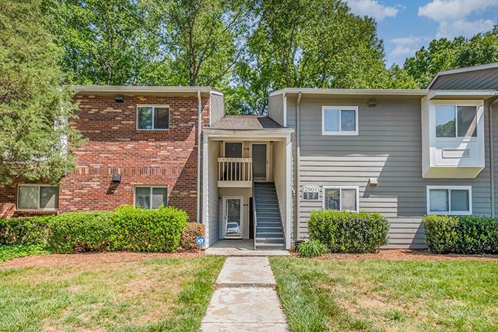 redbud hot home 5.20