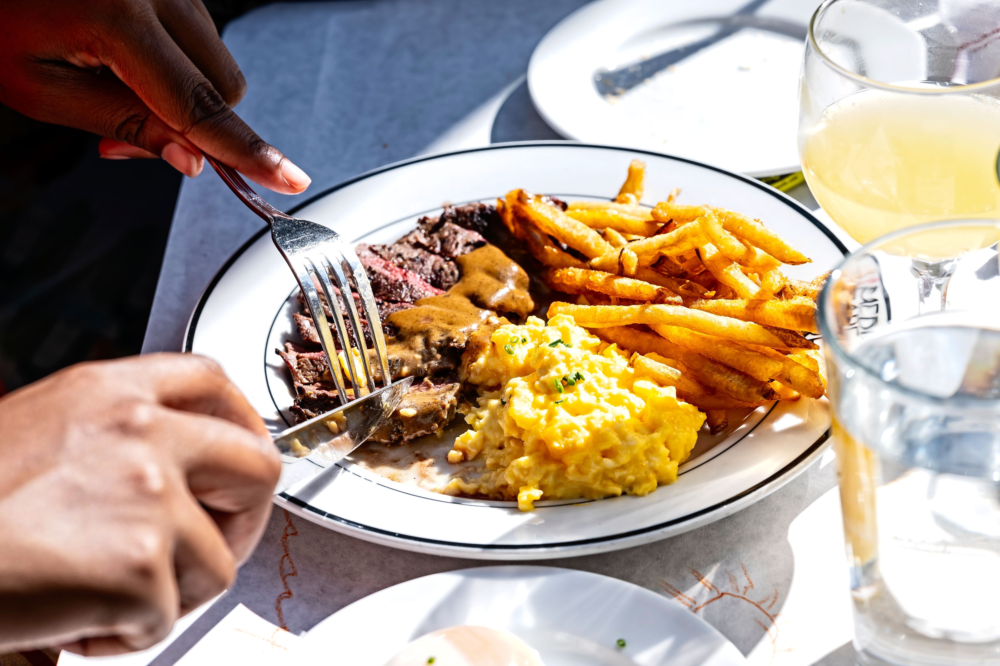 axios.com - Anna Spiegel - Fun brunches for New Year's Day around D.C.