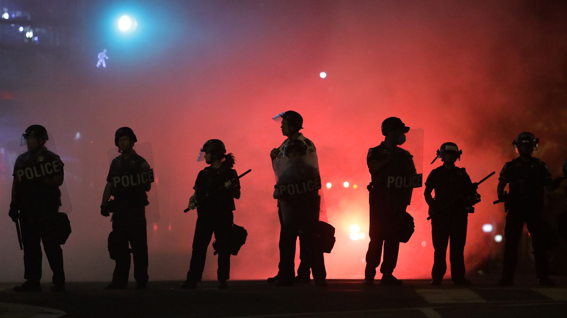Police hold a perimeter near the White House as demonstrators gather to protest the killing of George Floyd in the morning hours on May 31, 2020 in Washington, DC