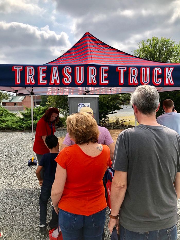 line at amazon treasure truck