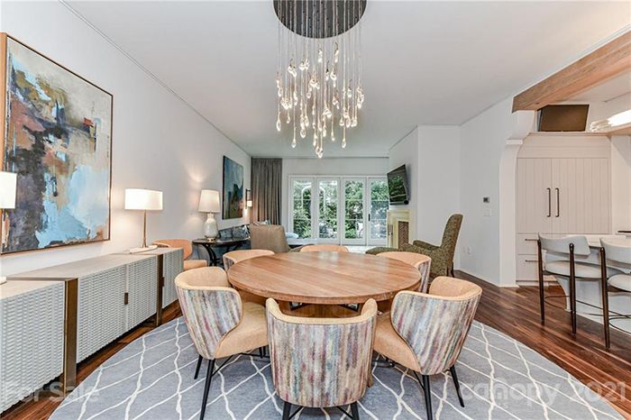 1142 Queens Road dining room