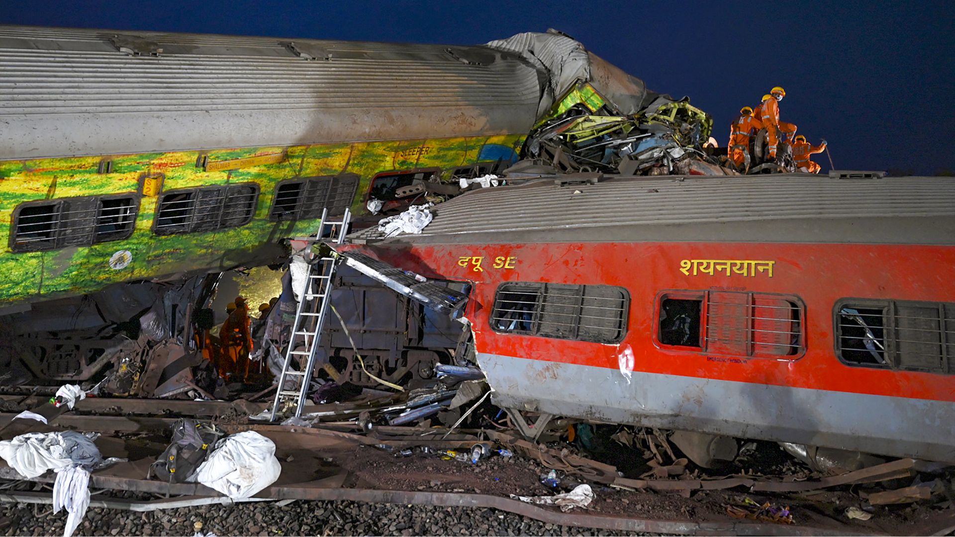 India train disaster: 275 people killed, hundreds injured