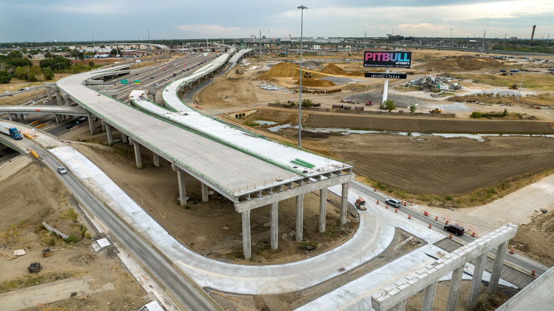 A new interchange is being built on the site of the former Dallas Cowboys stadium in Irving, Texas. Photo: John Moore/Getty Images