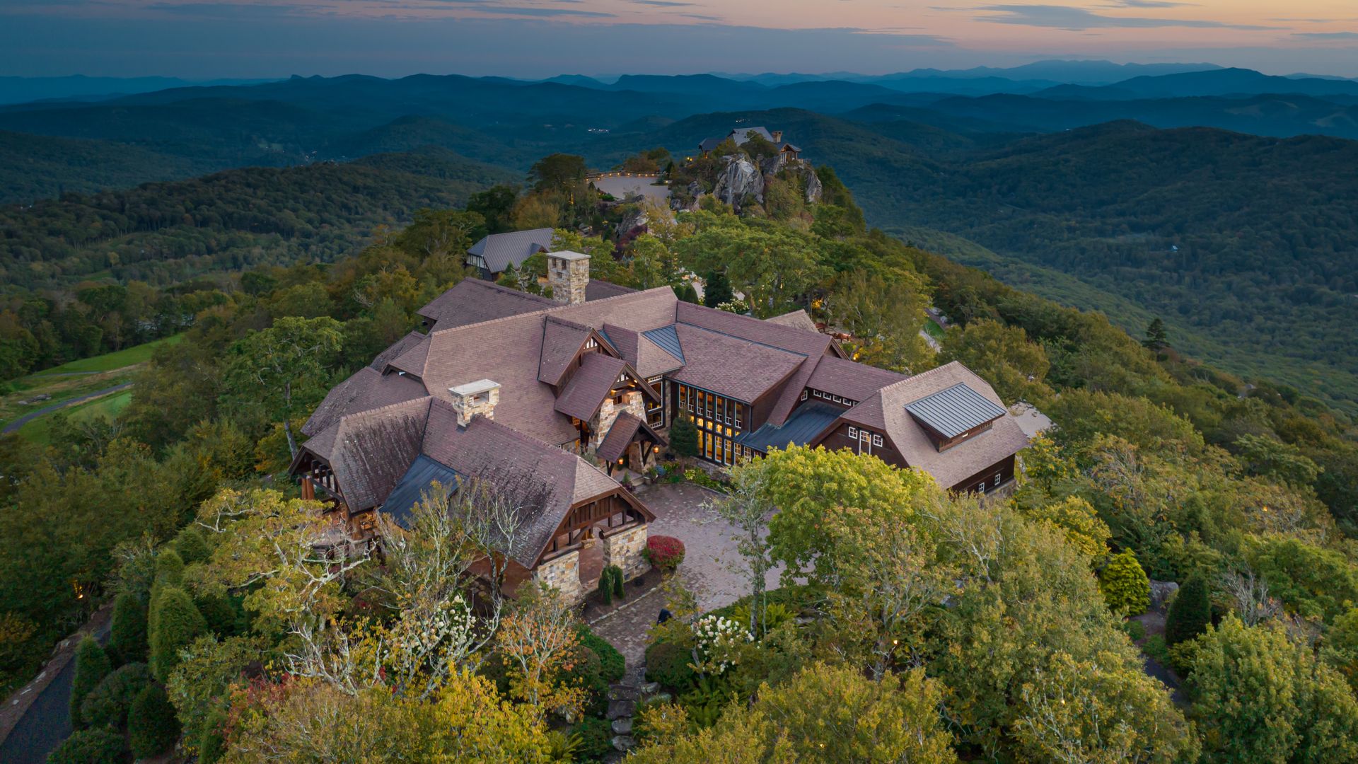 North Carolina's most expensive home sells for $14M - Axios Charlotte