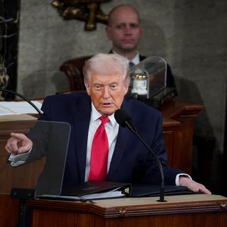 Trump says he prefers diplomacy, but lays the case for war with Iran