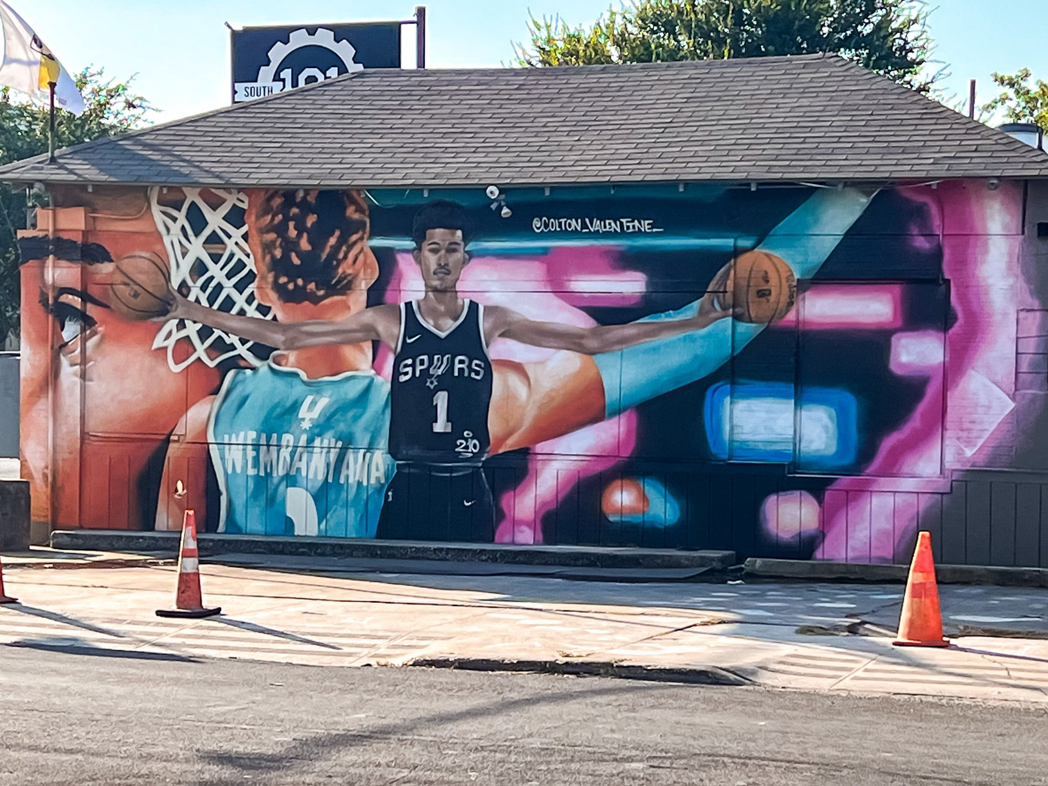 LOOK: A Victor Wembanyama mural in a Spurs jersey pops