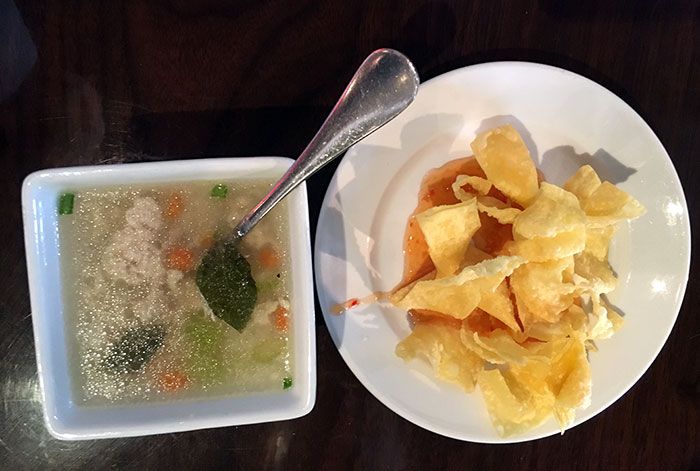 wontons-at-deejai-thai