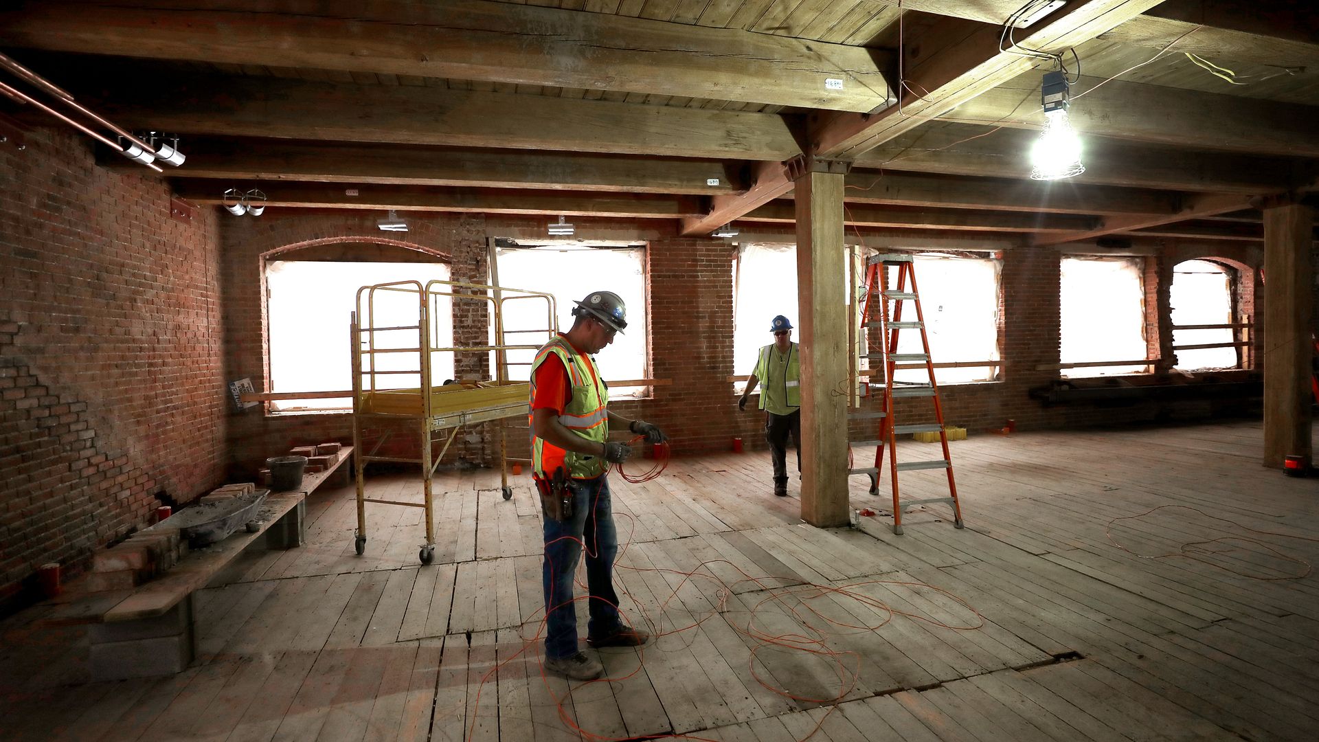 Construction on GE's new Boston headquarters