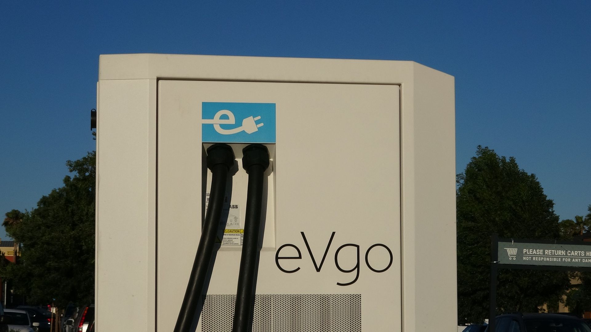 Picture of a eVgo electric vehicle charging station