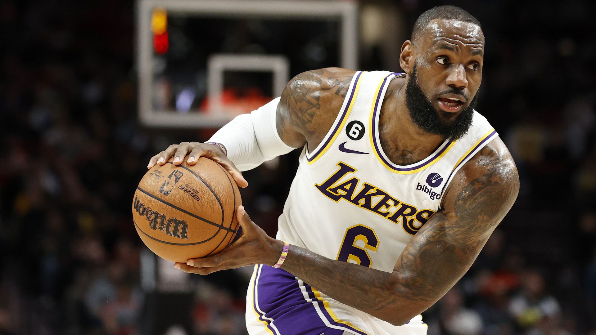 LEBRON James los Angeles Lakers 2020 slamdunks. Баскетболист.