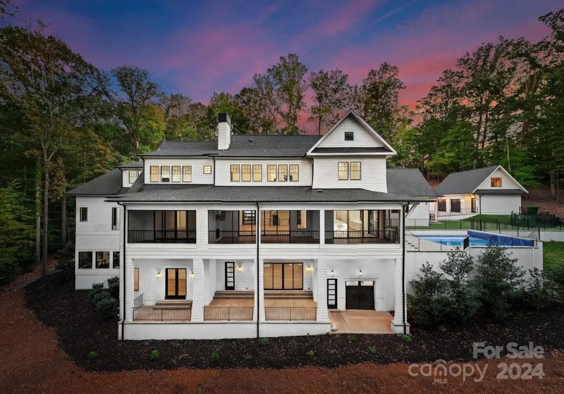 Dj Moore's Lake Wylie Modern mansion 
