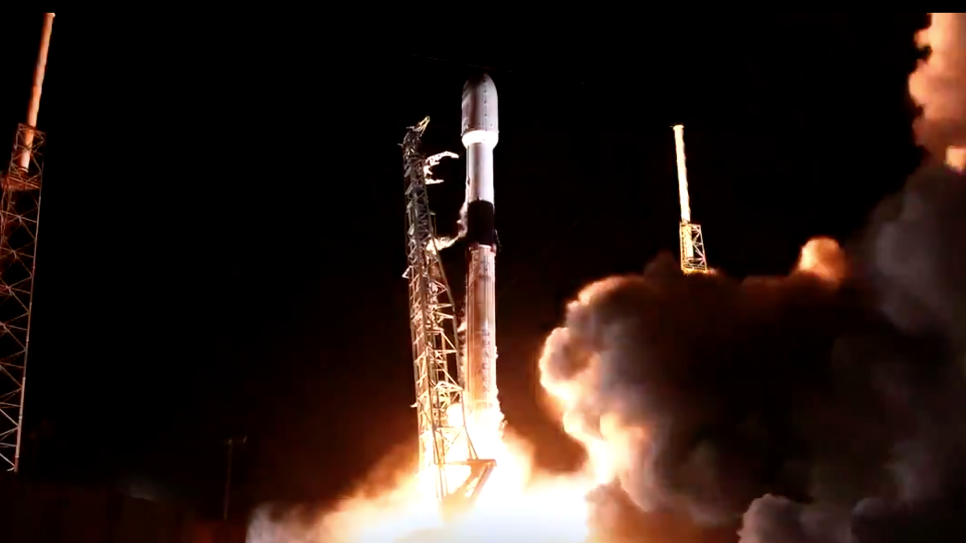 A screenshot of the SpaceX satellite launch.