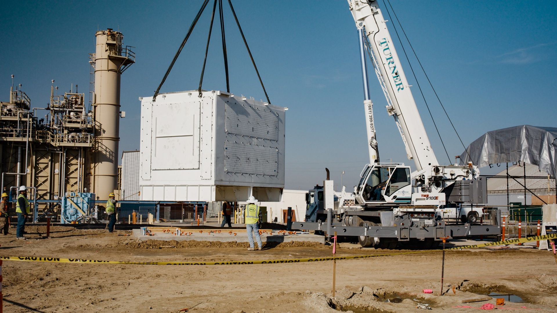 Antora Energy's thermal battery being installed at the site of host Wellhead Electric in Fresno, CA.