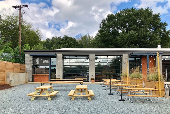 outdoor-patio-town-brewing-charlotte