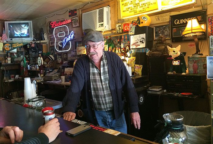 Jim-at-Tommys-charlotte-last-dive-bar