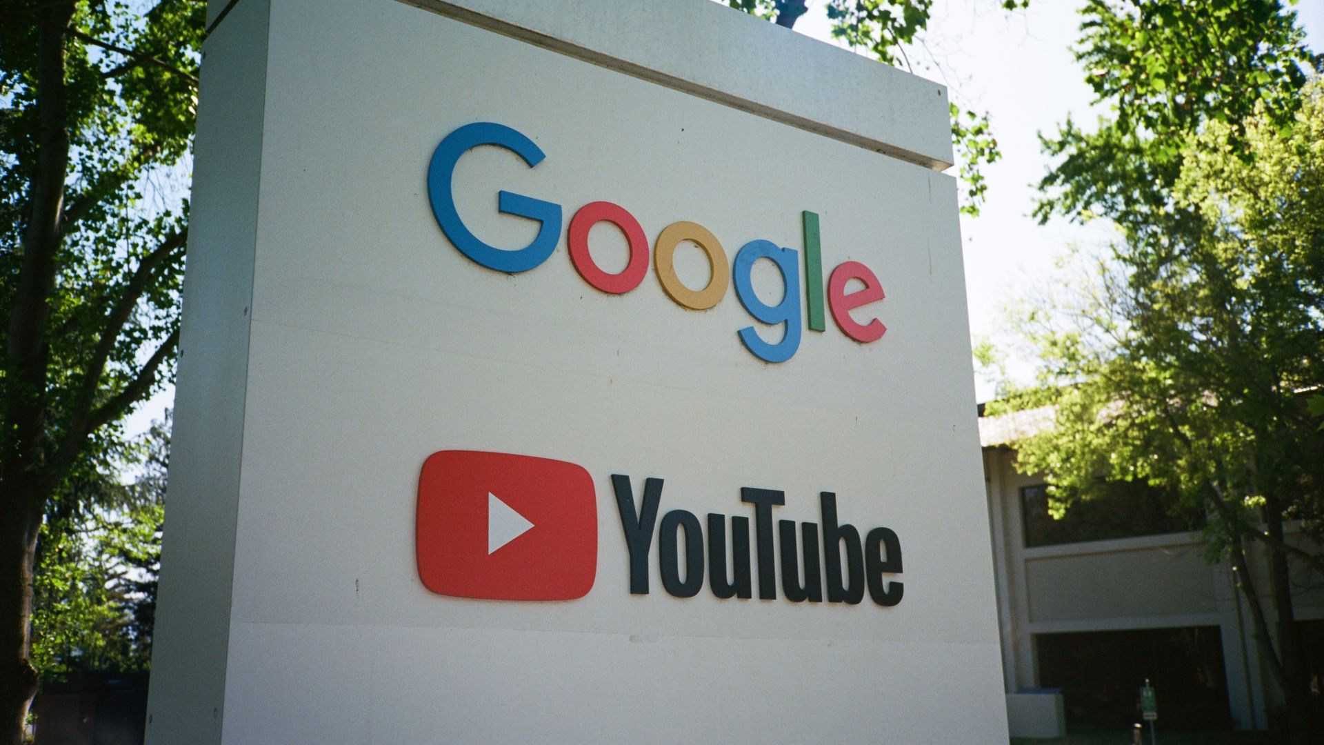 Google Youtube sign