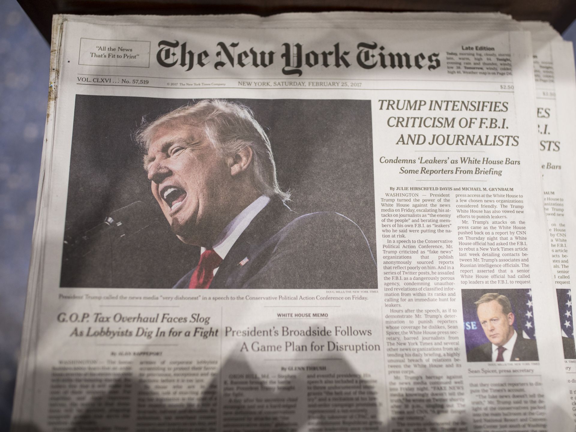 White House won't renew New York Times, Washington Post subscriptions