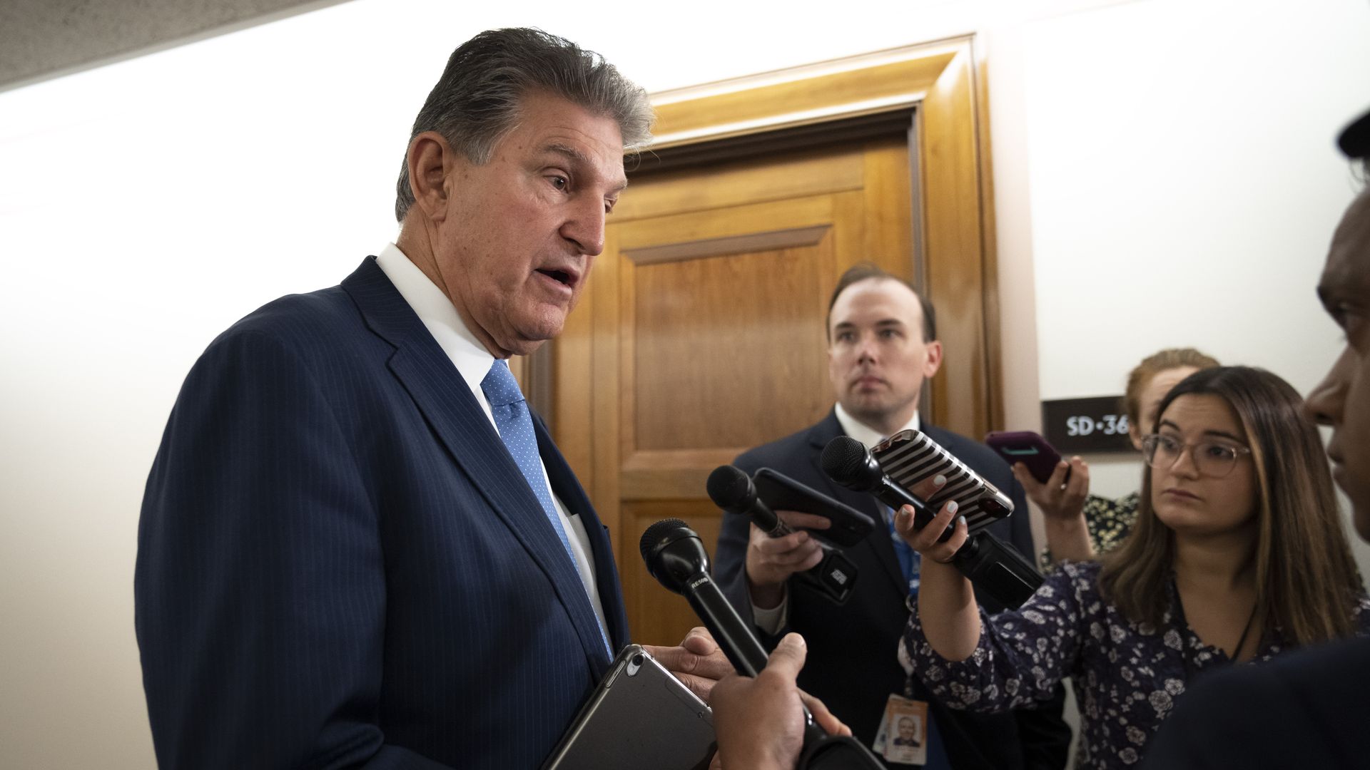 Picture of Sen. Joe Manchin speaking to reporters