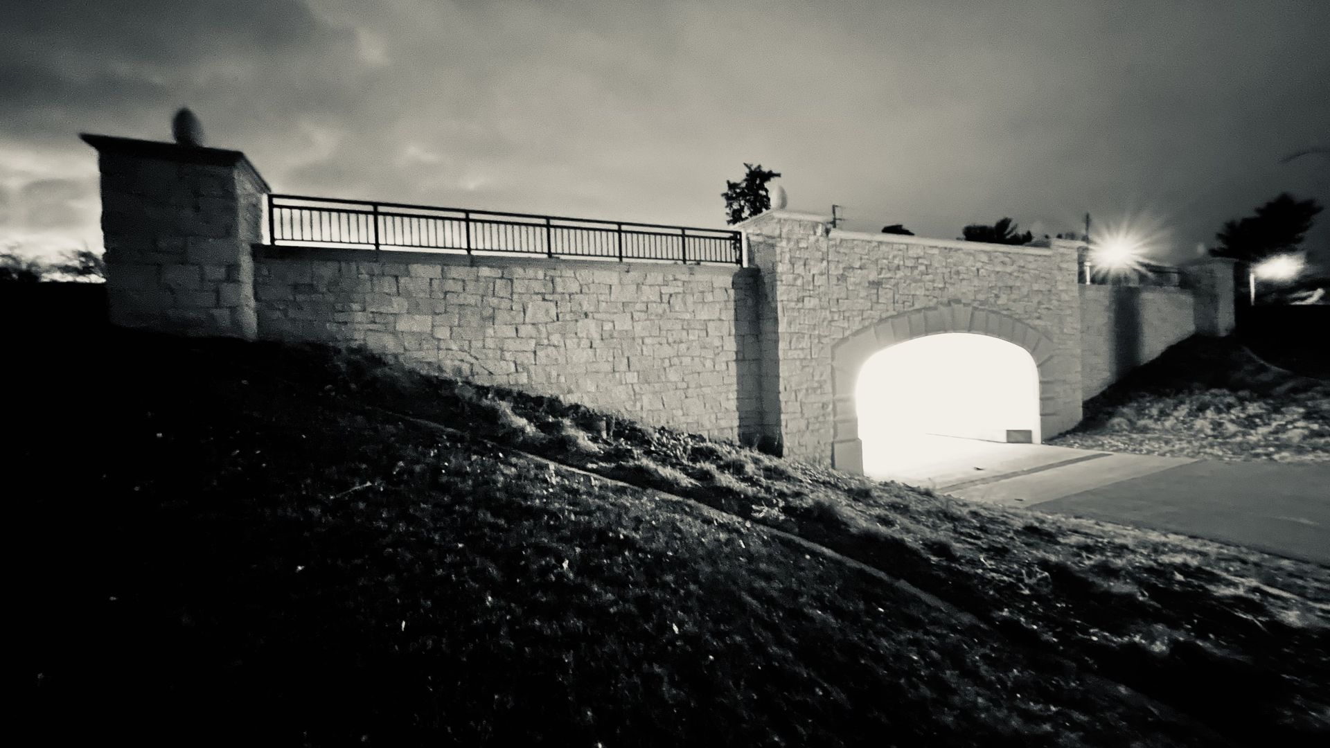 A photo of an underpass in Des Moines.