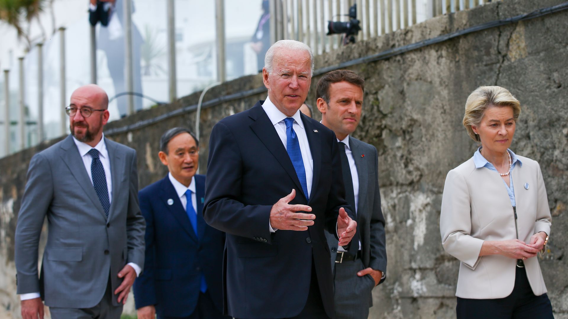 Biden with Macron, Ursula von der Leyen and other G7 leaders