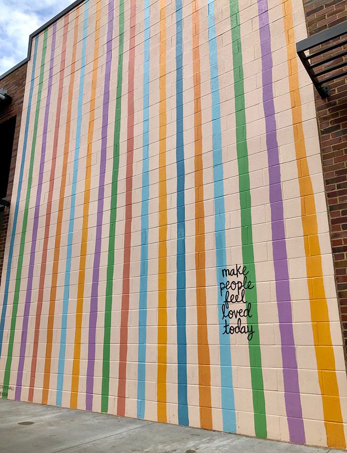 confetti mural in noda jenis charlotte