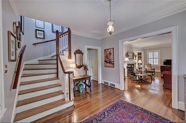 2216 Colony Road entry