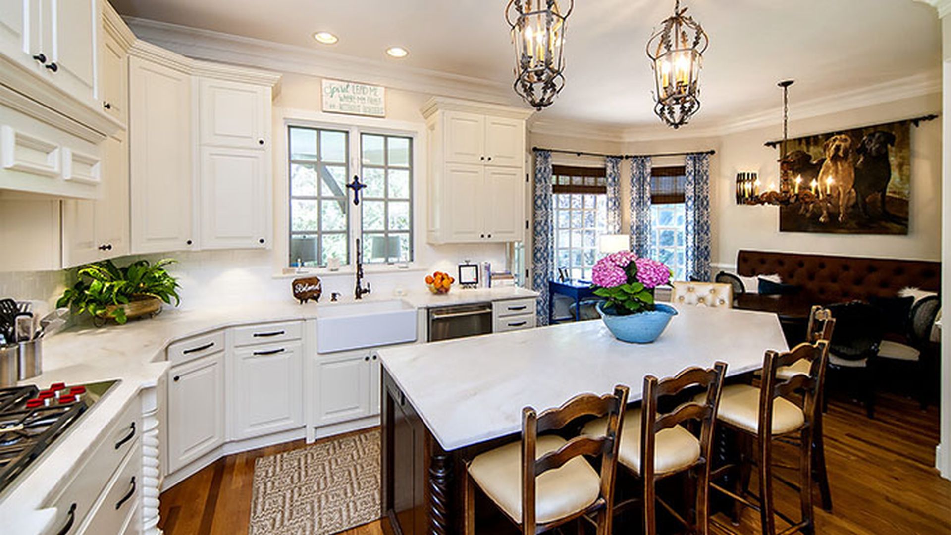 Custom built home with backyard in WendoverSedgewood / 4bd, 3