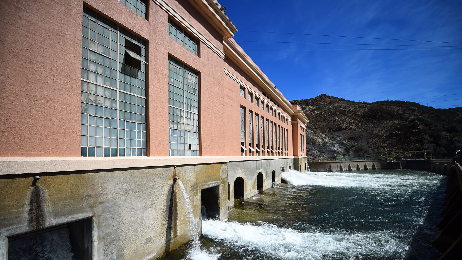 Los Angeles hydroelectric power plant