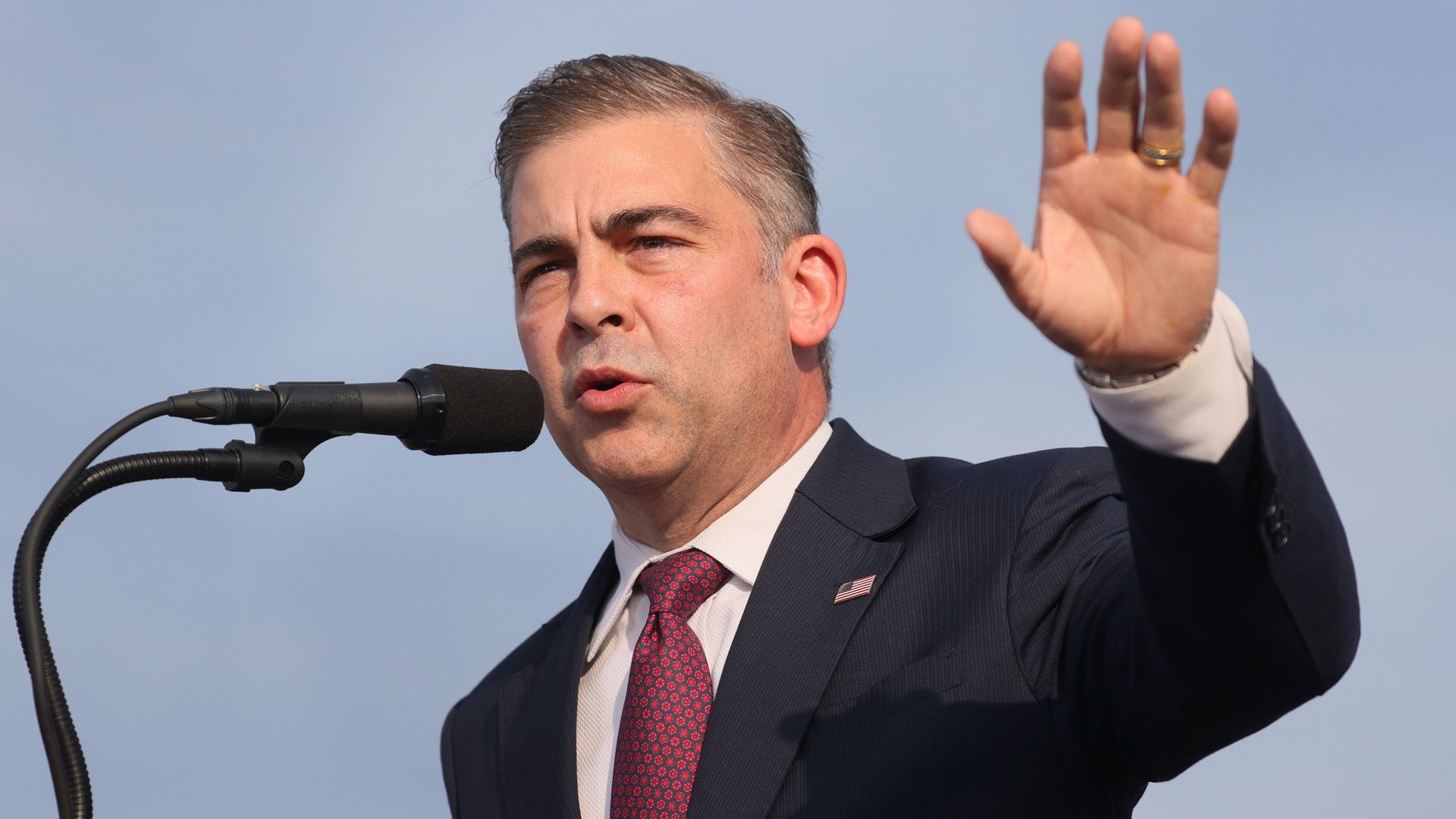 Picture of Mike Carey