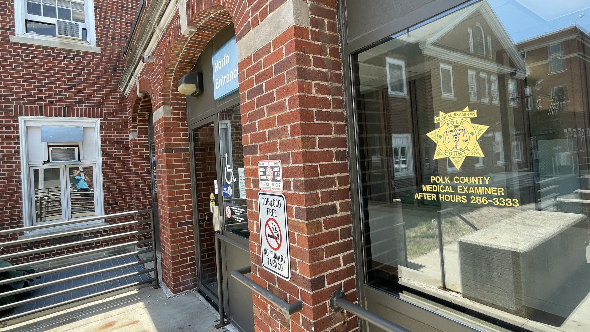 A photo of the Polk County Medical Examiner's office.