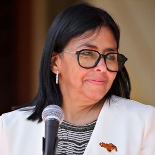 Scoop: Trump expected to meet with Venezuela's new leader