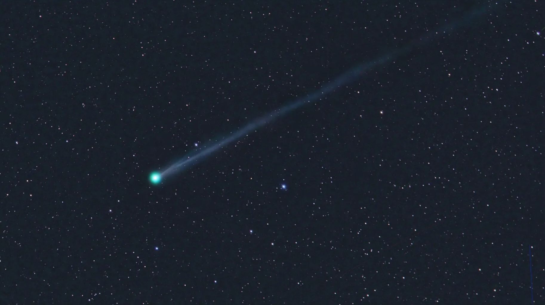 Newly discovered comet SWAN25F streaks through the sky. 