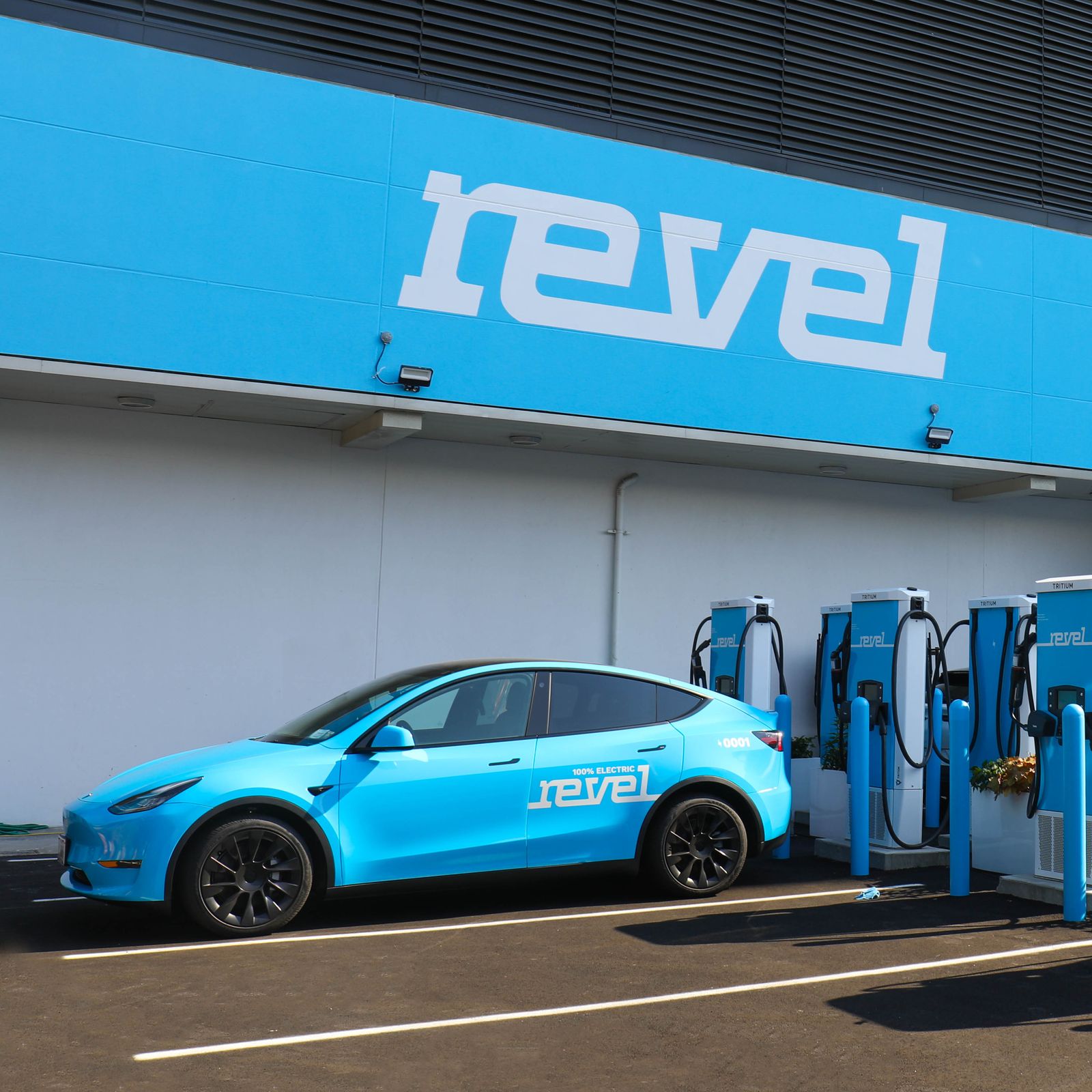 Revel launches electric vehicle ride-sharing in New York City