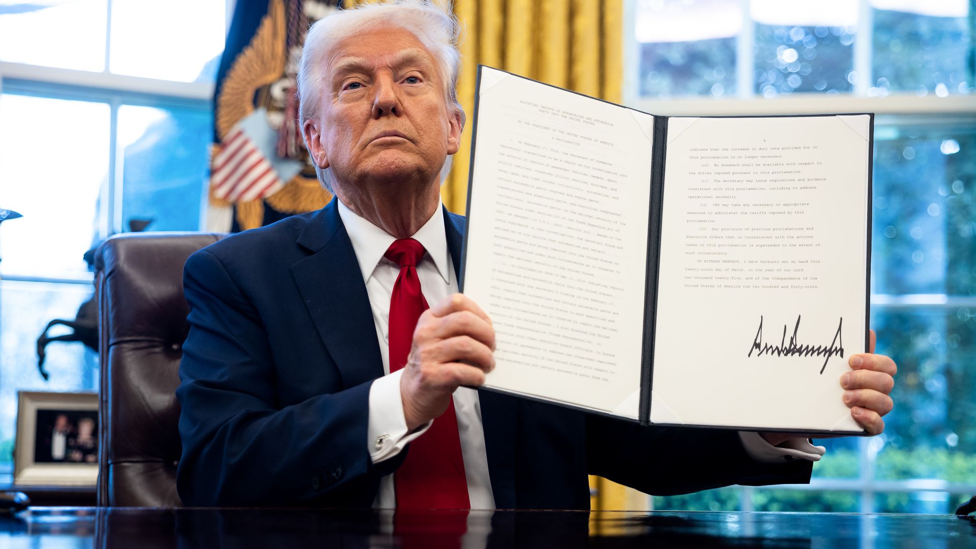President Trump in the Oval Office